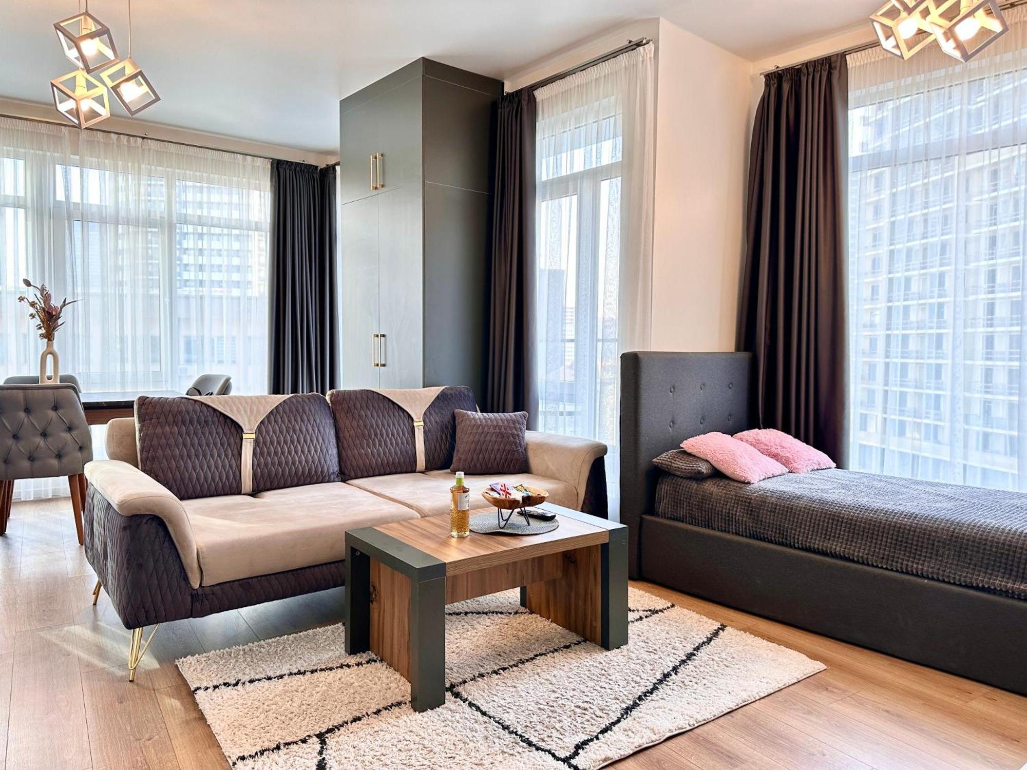 Batumi Boulevard Resort Bagian luar foto