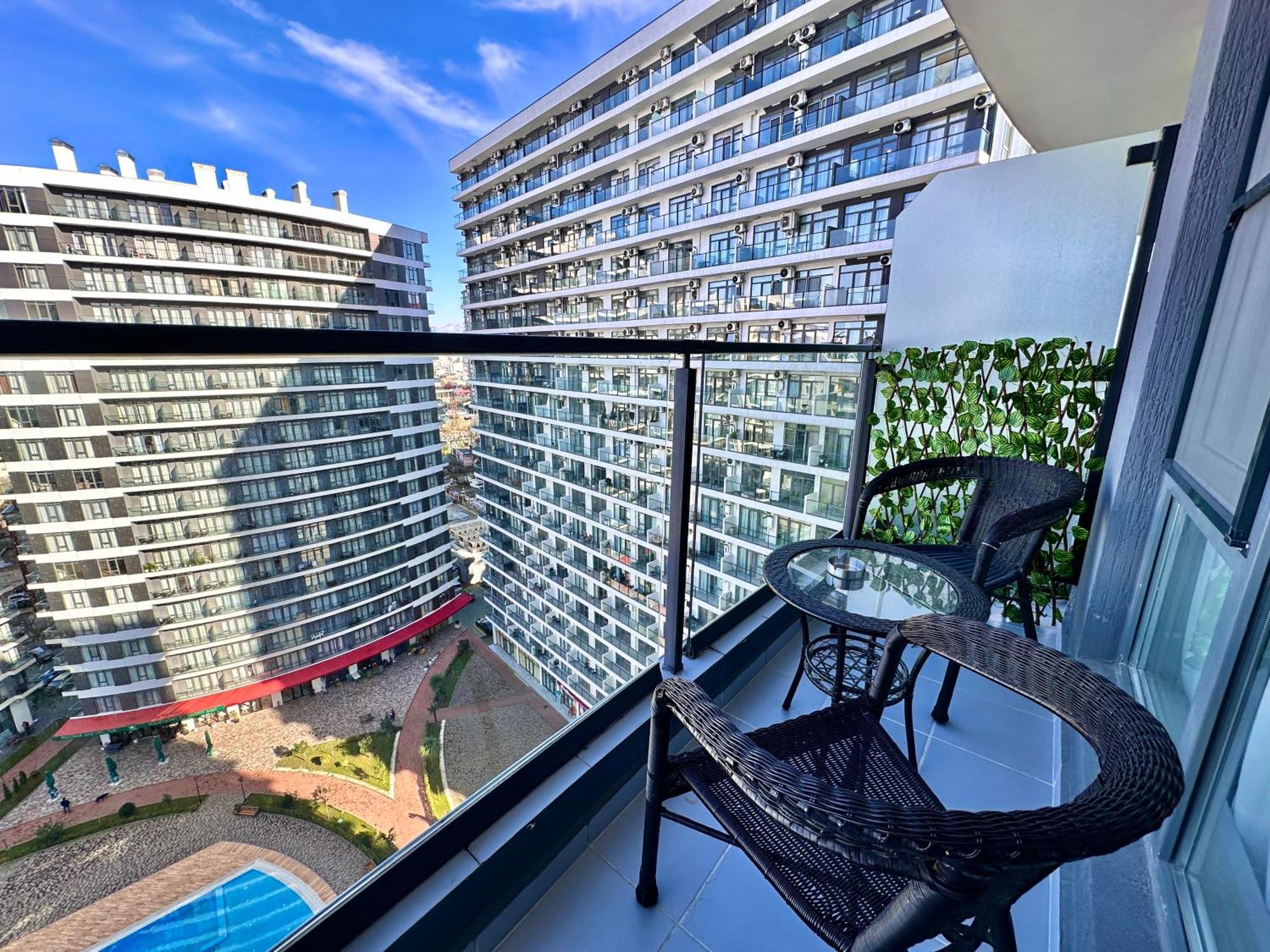 Batumi Boulevard Resort Bagian luar foto