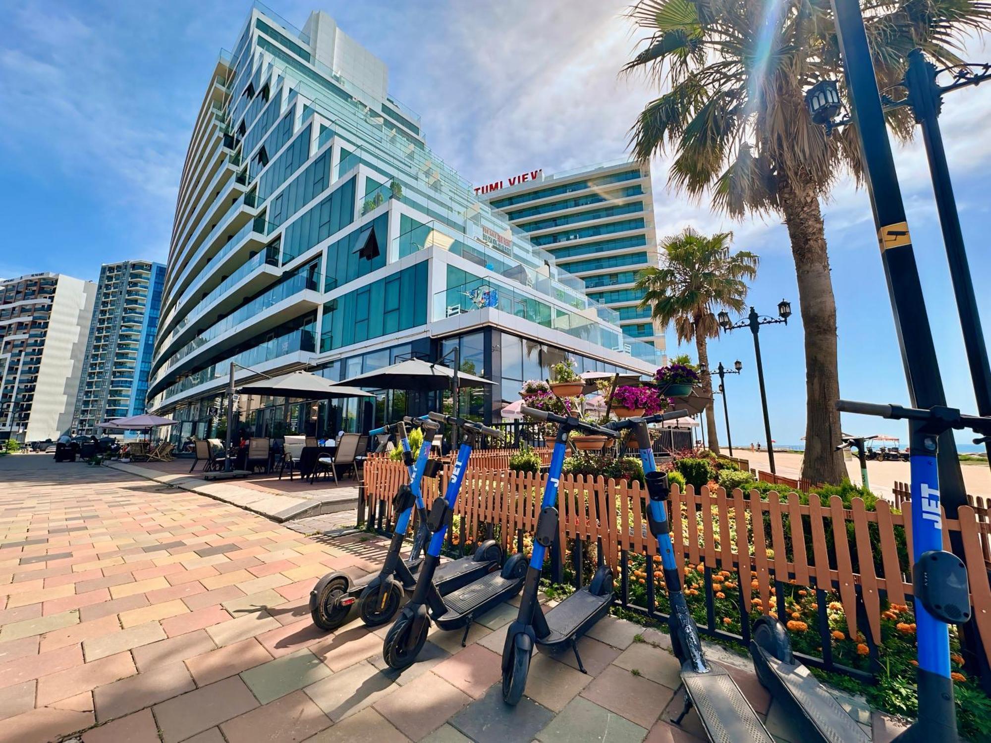 Batumi Boulevard Resort Bagian luar foto
